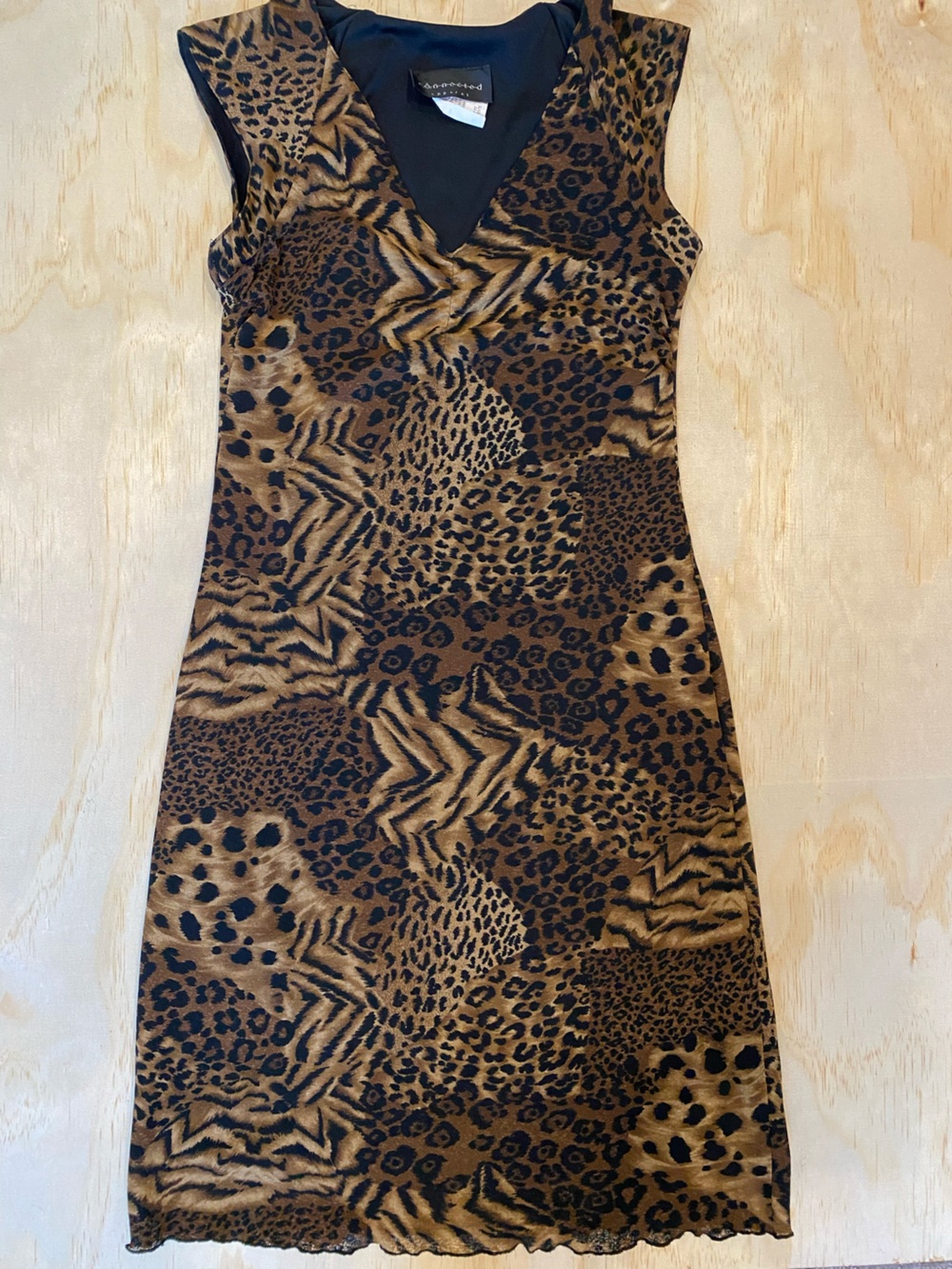 Vintage Animal Print V-Neck Sleeveless Dress